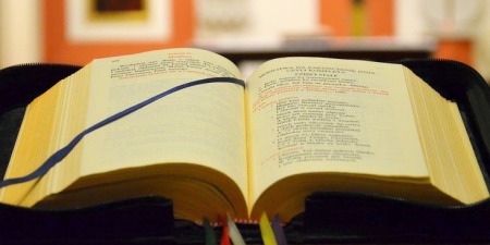 "Господь говорить тоді, коли в церкві читається Святе Письмо", - о.Віталій Слободян
