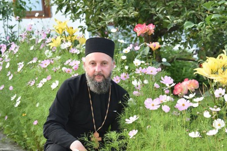 Отець Лука Михайлович про мироточиві ікони і віщі сни