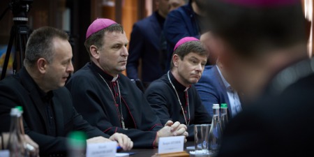 "Президент Зеленський зустрівся з українськими католицькими та протестантськими пасторами"