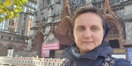 Черниця започаткувала флешмоб, який стосується повернення костелу св.Миколая в Києві