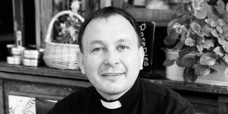 "Українці з Богом, вони не піддаються паніці і максимально єднаються!" - отець Олексій Філюк