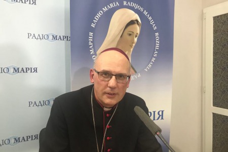 "Всі люди створені для відносин, без відносин людина не може стати сама собою", - єпископ Радослав Змітрович