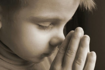 "В молитві ми навчаємося бути маленькими та покірними" - коментар Євангелія дня