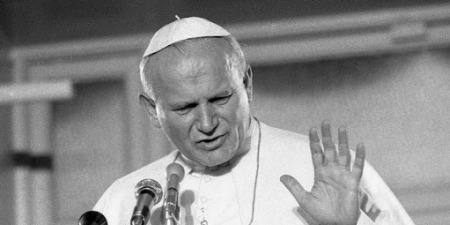 "Сто років з дня народження святого Йоана Павла ІІ", - коментар Євангелія дня