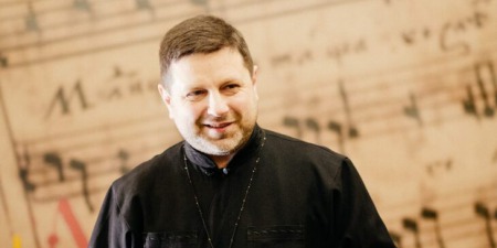 Навіщо в час Богослужіння потрібні пісноспіви? - пояснює отець Руслан Грех