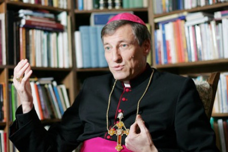 Архієпископ Ризький Збігнєв Станкевич: Україна не має бути подібною до мавпи