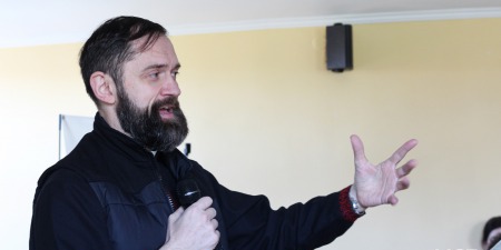 "Якщо у священника немає духовного супроводу, його "з'їдять"біси", - о.Михайло Станчишин