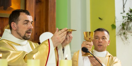 "Юда є прикладом того, що можна бути близько Бога і впускати в своє серце сатану", - отець Валентин Матушевський