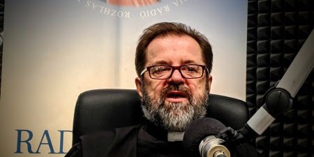 Чим світські можуть допомогти Церкві?
