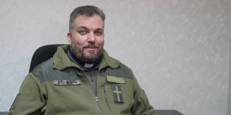 "У серці бурі - мир Христа", - о.Олександр Халаїм про те, як не втратити довіру до Бога