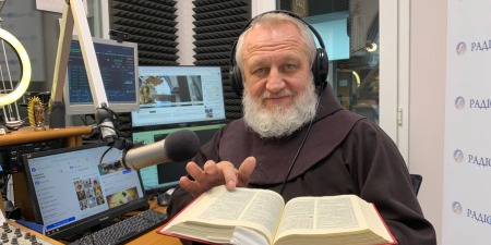 Як висловлювати прохання Богу в молитві? Поради від отця Андрія Немченка