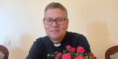 "Справжня комунікація - в прагненні передавати правду та добро через щиру самопосвяту іншим", - о. Андрій Пальчик