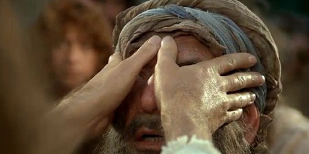 "Христос сьогодні хоче відкрити твої очі, щоб ти більше не був сліпим", - коментар Євангелія дня