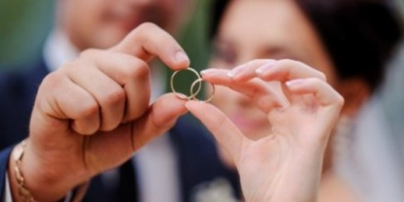 Велика тайна подружжя: шлях від розлучення до 14 дітей та глибокої віри