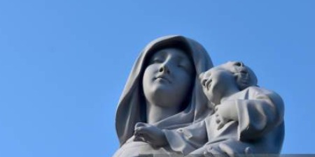 Посвячення Богородиці. День 10: Невпорядкований потяг до свободи