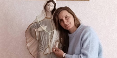 "Я проживала послання Богородиці і намагалася виконувати на щодень", - Мар'яна Бегма свідчить про Божі плоди