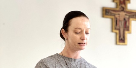 20 років у замкненій системі: сповідь жінки, яка залишила Свідків Єгови