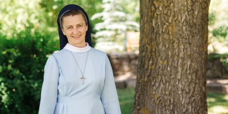 "Бог на кривих лініях пише прямо", - с.Марта Пшивара