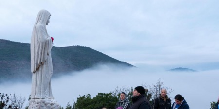 Якщо серця людей будуть наповнені миром - війни не буде!