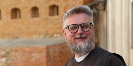Перетворення особистості: як ідеологія змінює нас зсередини