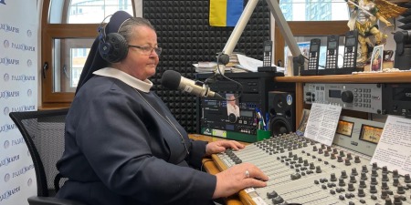 Душа годується тим, що ми даємо: коментар Євангелія дня