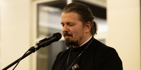"Дух Божий є Богом, а не творінням." - Хто такий святий Амфілохій та чому він захищав божественність Святого Духа