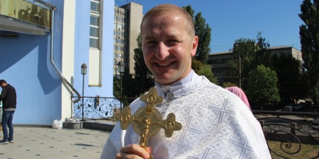 "Мій дитячий досвід підпільної церкви став фундаментом покликання", - отець Григорій Рогацький