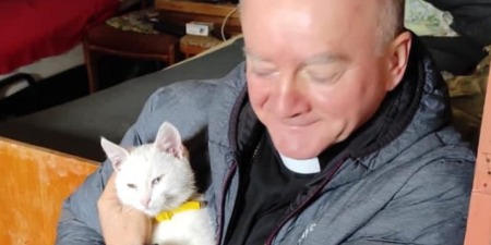 Ліки для зранених душ: єпископ Ян Собіло про силу Божого милосердя