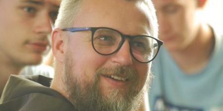 "Материнство - це не завжди про дітонародження", - о.Віталій Козак