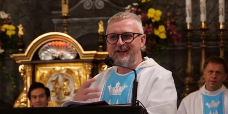 “Церква - це не клерикальна організація, де попереду паровоза стоїть настоятель”, - о.Віталій Козак