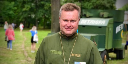 &laquo;Віра прийшла до мене через бабусю&raquo;: шлях покликання отця Дмитрія Присяжного