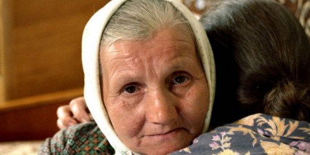 "Шануй батька твого і матір твою", - катехиза о. Романа Казьмєрчака
